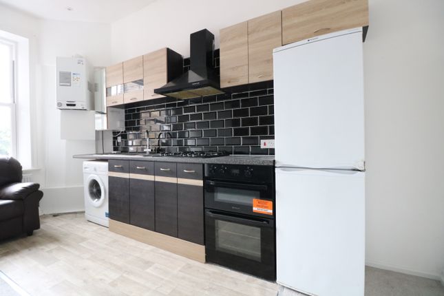 24B, Greenhill Park, Harlesden photo 4