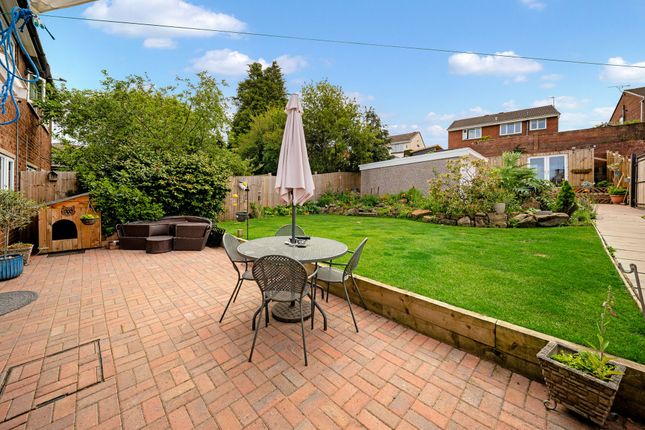52 Clayton Crescent, Runcorn photo 4