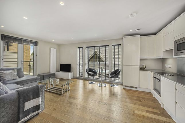 Apt 4 Connaught Place, 300 Hale Road, Altrincham photo 2