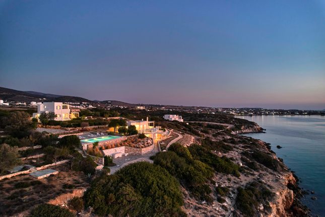 Villa for sale in Agia Irini, Paros (Town), Paros, Cyclade Islands, South Aegean, Greece