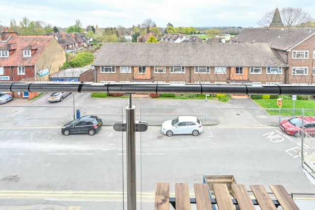 Thumbnail Flat for sale in Lavender Park Road, West Byfleet