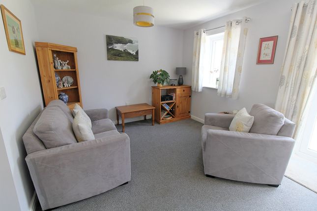 8 Snow Avenue, Leicester photo 3