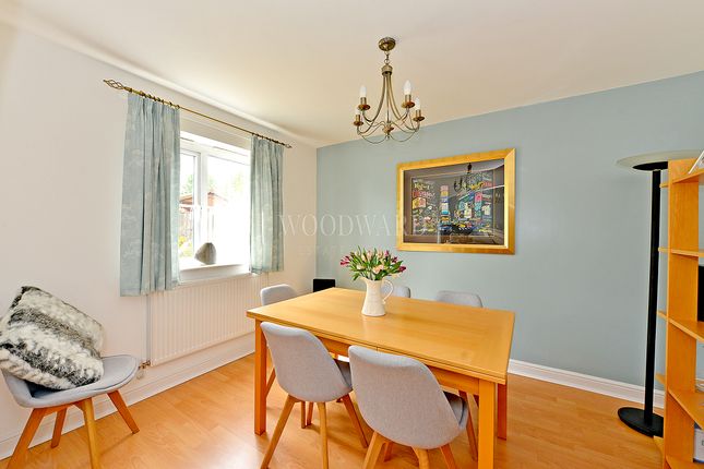 9, Weavers Croft, Ripley photo 4