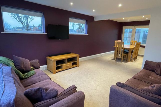 1, Creswick Way, Burnham-On-Sea photo 2