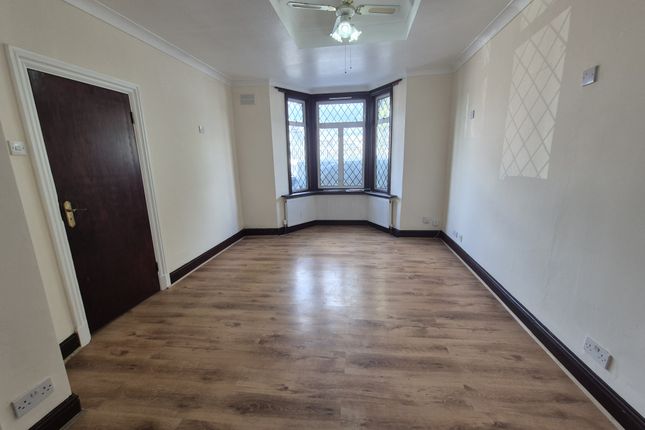 66, Upton Park Road, London photo 2