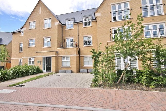 Thumbnail Flat to rent in Queenswood Crescent, Englefield Green, Egham, Surrey