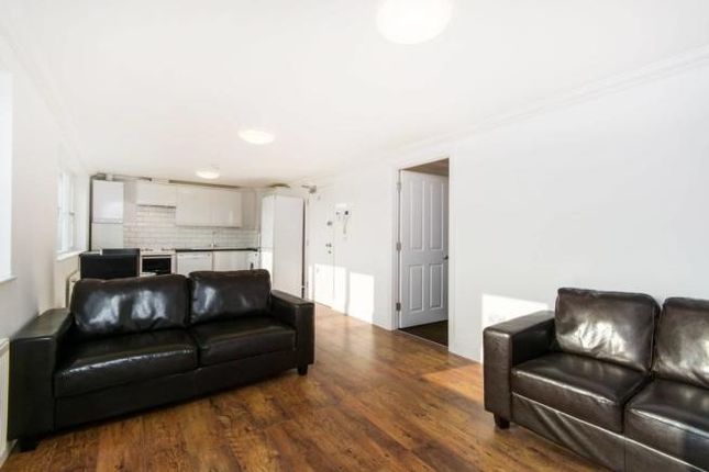 Thumbnail Flat for sale in Overhill Road, East Dulwich, London, 0