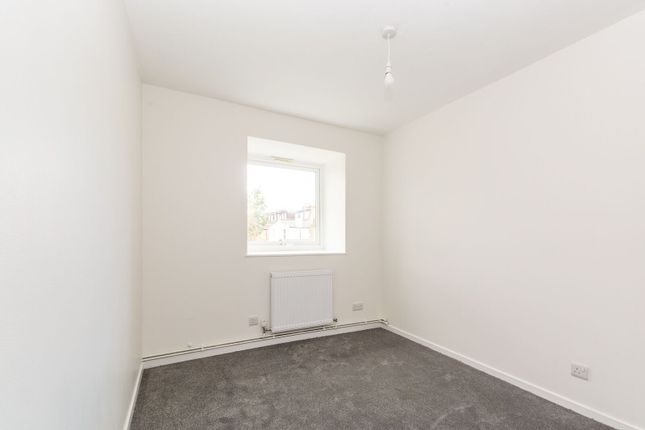 Henfield Road, Merton Park photo 4
