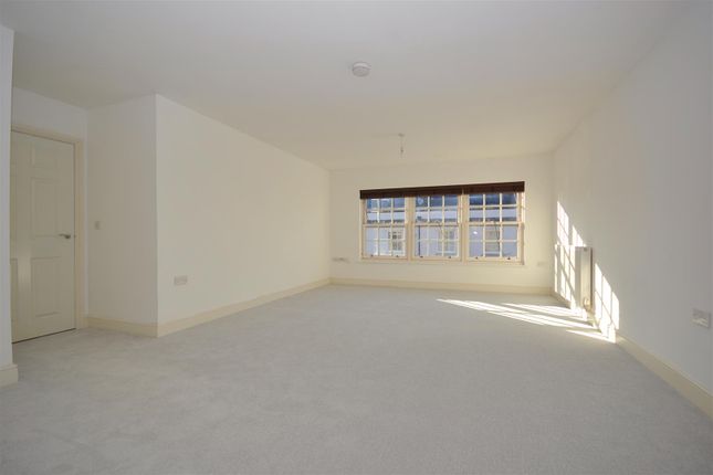 4, Harewood Court, Poundbury photo 2