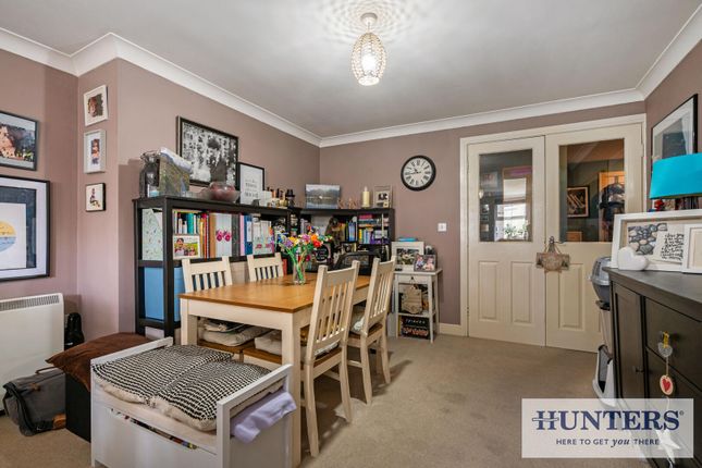 27A, Navigation Drive, Bradford photo 4