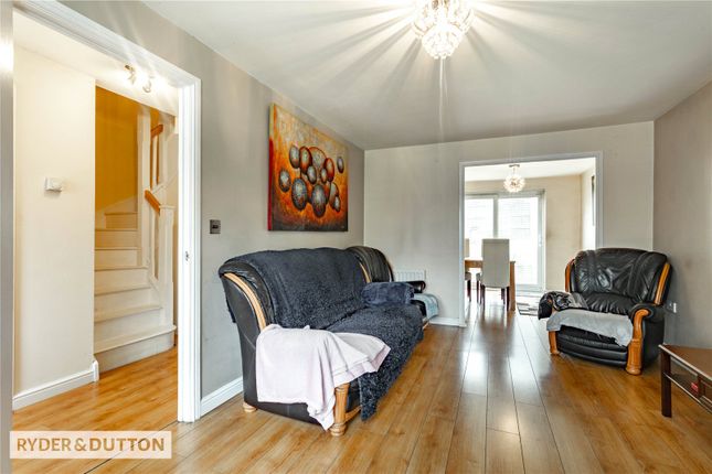 23, Saddlecote Close, Manchester photo 4