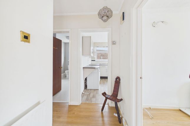 10 Gellifach Crescent, Swansea photo 3