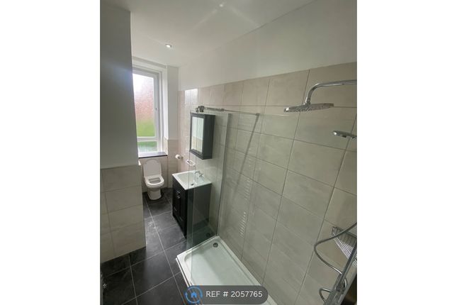 Flat to rent in Golfhill Drive, Glasgow