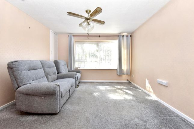 17b, Harebell Close, Eastbourne photo 5