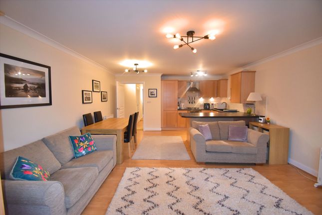15 The Sidings, High Peak photo 3