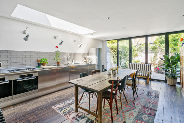 59, Ashburnham Road, London photo 4