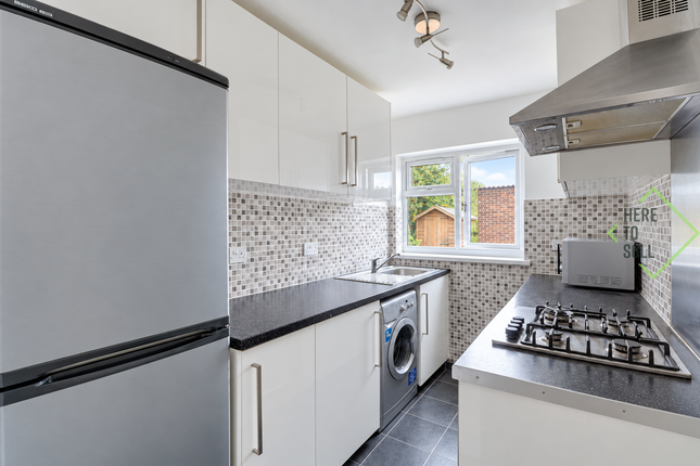 38 Eagle Close, Enfield photo 4
