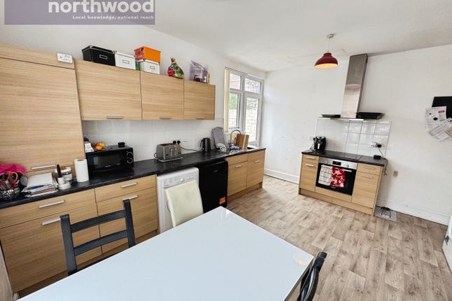 122, Poulton Road, Wirral photo 3