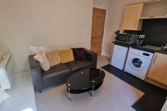 (1FL), 63D, Rose Street, Aberdeen photo 3