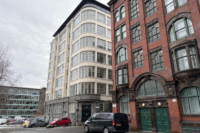 Flat for sale in Hilton Street, Manchester