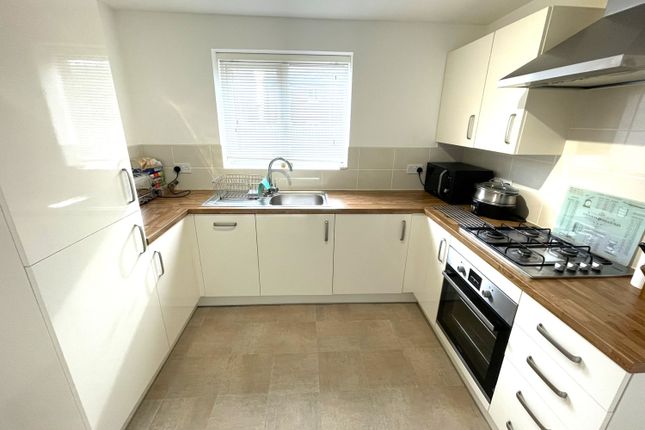 2, Hogarth Close, Durham photo 3