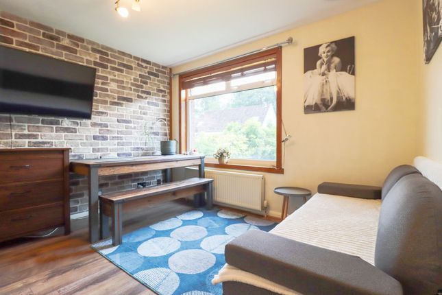Livingroom6