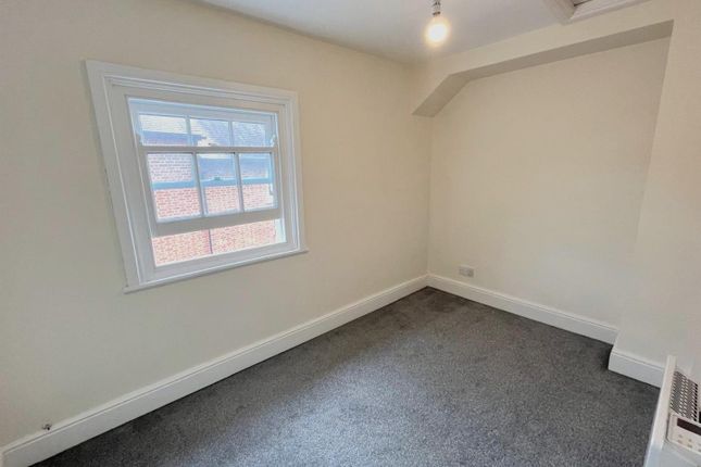 4 Cherrys Court, Salisbury Street, Blandford Forum photo 5