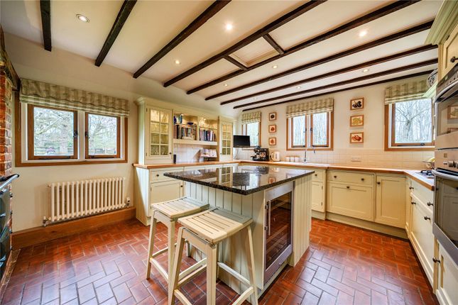 Thatch Cottage,, Eversley, Hampshire photo 4