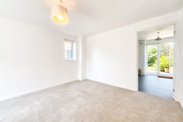 42, Linnet Way, Bristol photo 3