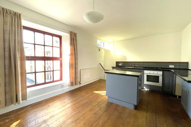 FFF, 60, Wellington Street, Torpoint photo 4
