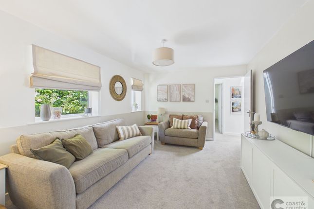 Flat 4, 28 Keyberry Road, Decoy, Newton Abbot photo 2