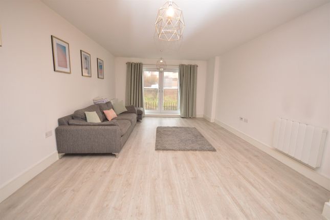 Flat for sale in Flitch End, St. Johns Avenue, Braintree