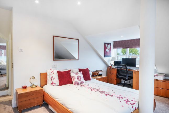 Terraced house for sale in St Andrews Road, Golders Green, London