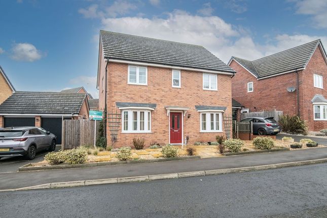 Thumbnail Detached house for sale in Dovecote Close, Redditch