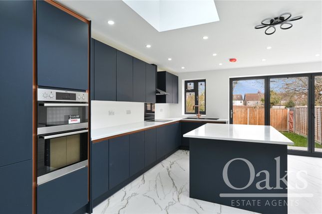 12, Ashburton Avenue, Surrey photo 4