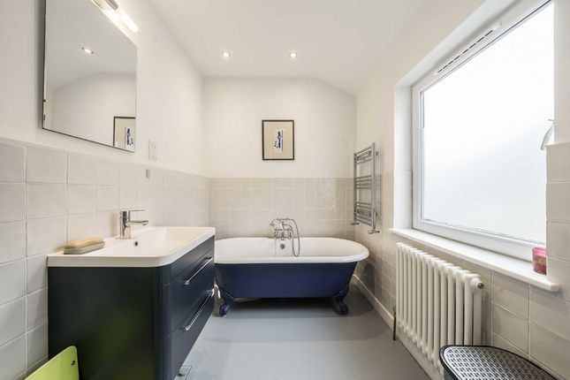 Property for sale in Holbeck Row, London