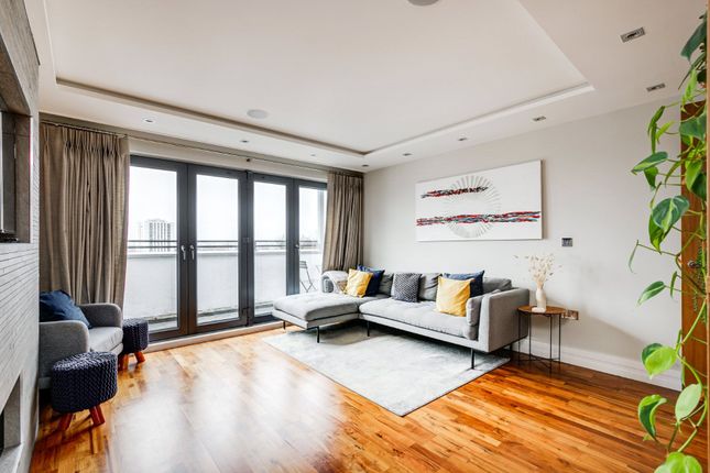 Thumbnail Flat for sale in Madoc Close, Childs Hill, London