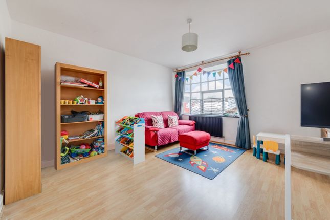 Thumbnail Flat to rent in South Worple Way, East Sheen