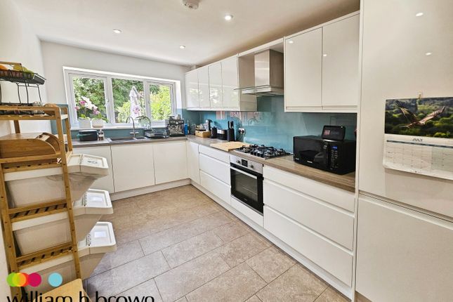 74, St. Fabians Drive, CHELMSFORD photo 3