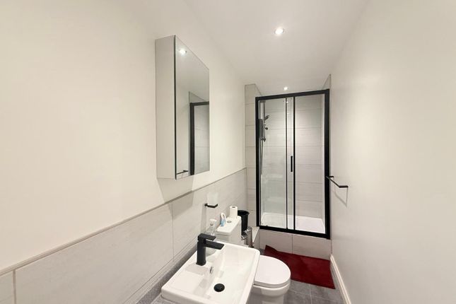 Flat 1A, Alexander House,, Oxford Road, Leeds photo 5