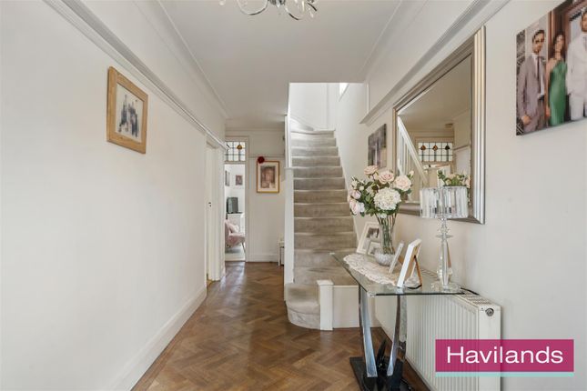 13, Minchenden Crescent, N14 photo 2