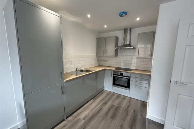 Flat 19, Clifton Park View, 15-21 Doncaster Gate, Rotherham photo 2