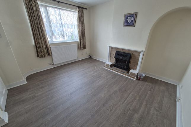 28, Parker Drive, Leicester photo 2