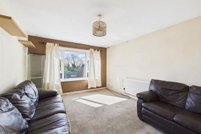 137, Sefton Avenue, Harrow photo 2