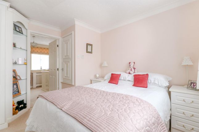 Terraced house for sale in Westminster Gardens, London