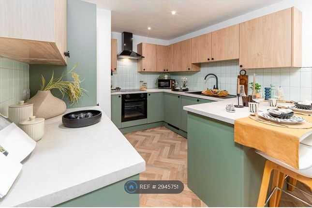 Townend Street, Hyde photo 5