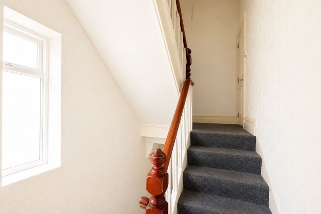First Floor, 10 Lathom Road, Merseyside photo 2