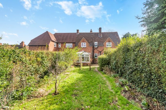 Flat for sale in Roundwood Road, Amersham