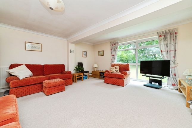 50, High Street, ROYSTON photo 4