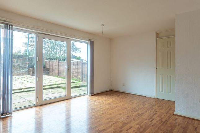 4 Winchcombe Grove, Bristol photo 4